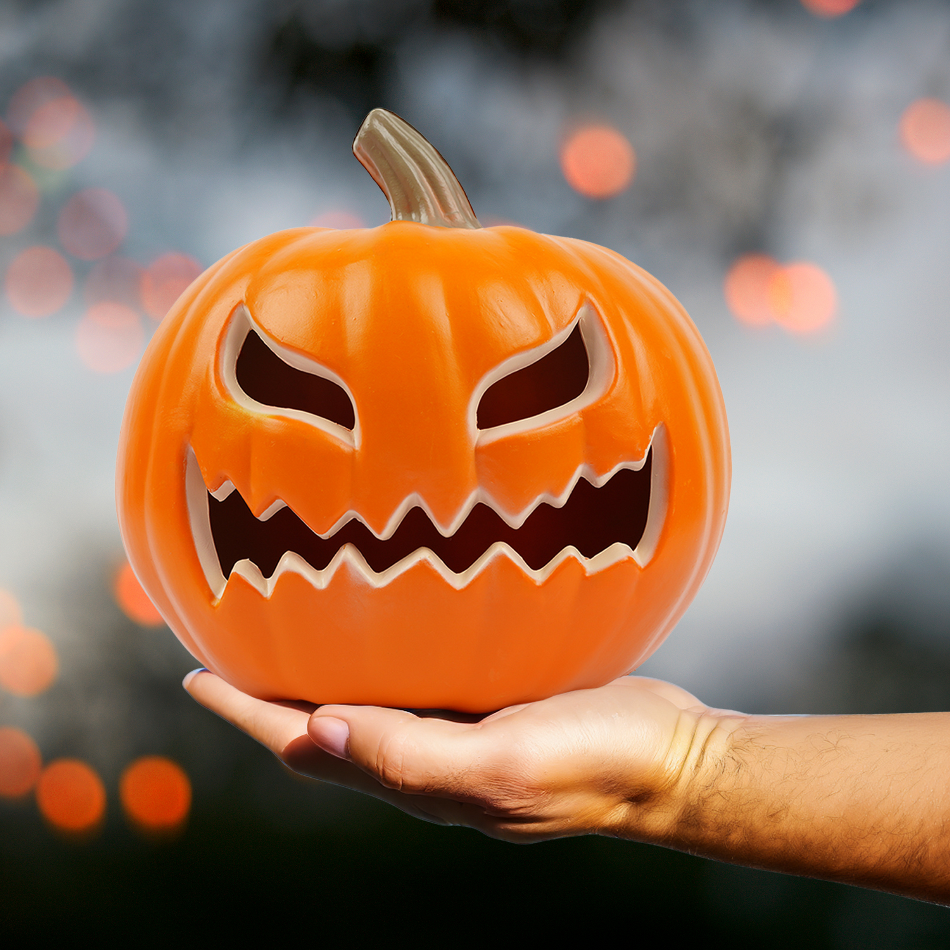Lightweight Halloween pumpkin on hand – HDPE jack o lantern decor